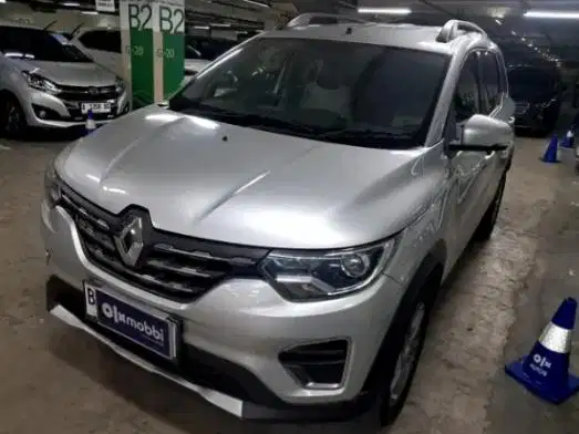 Pajak Panjang TDP 6JT Renault Triber 1.0 RXZ Bensin-AT 2021 Silver