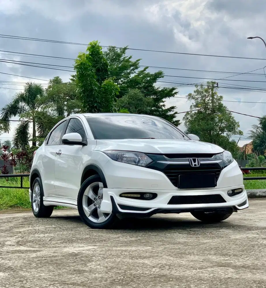 Honda HR-V 1.5 E CVT AT 2015