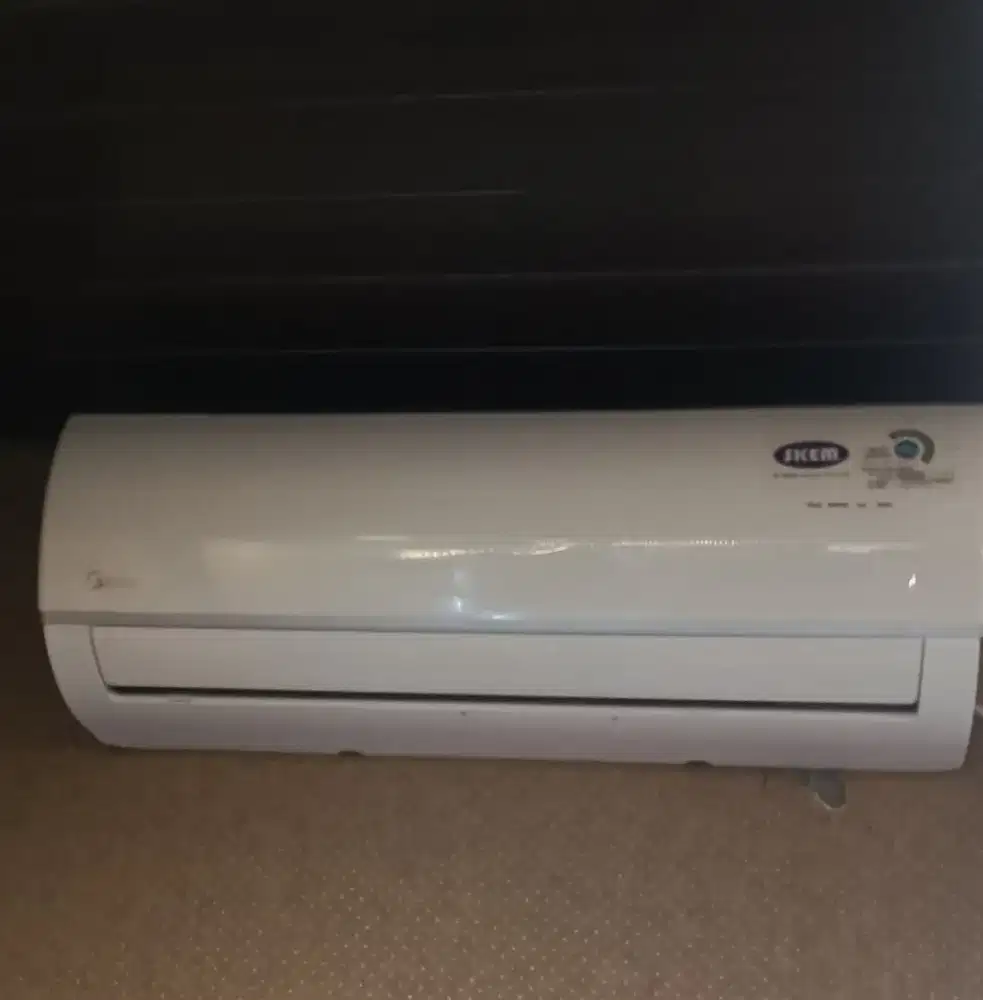 Jual AC Midea 1pk R32 mulus