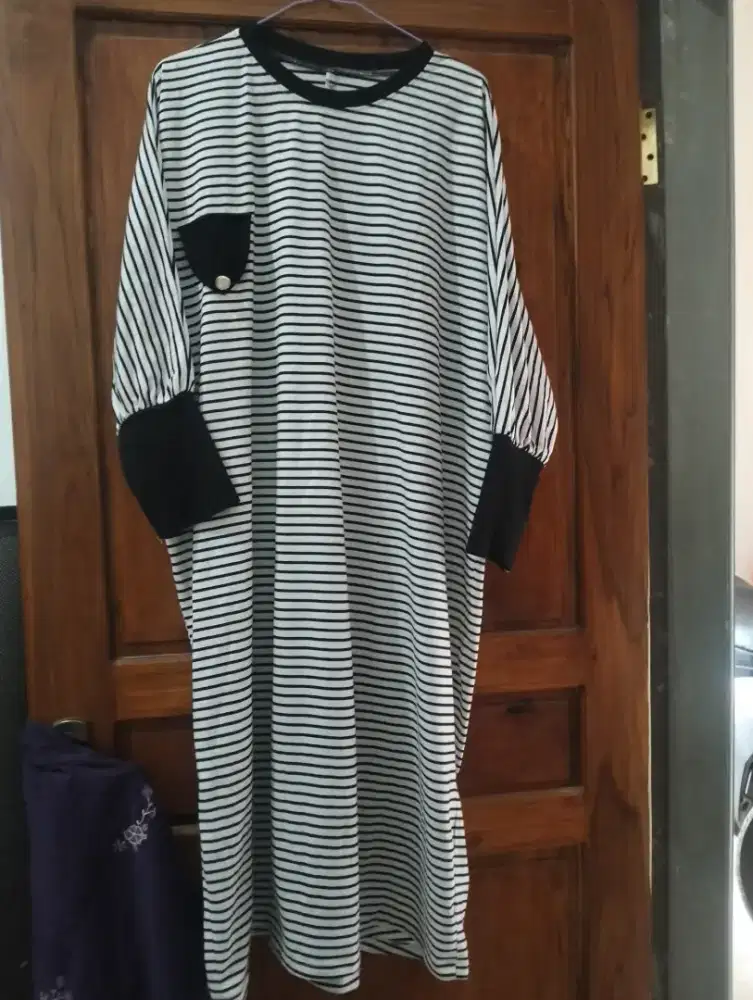 Preloved (baju sekali dua kali pakai)