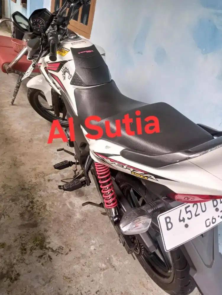Dijual Motor Honda Verza 2014 (SECOND)