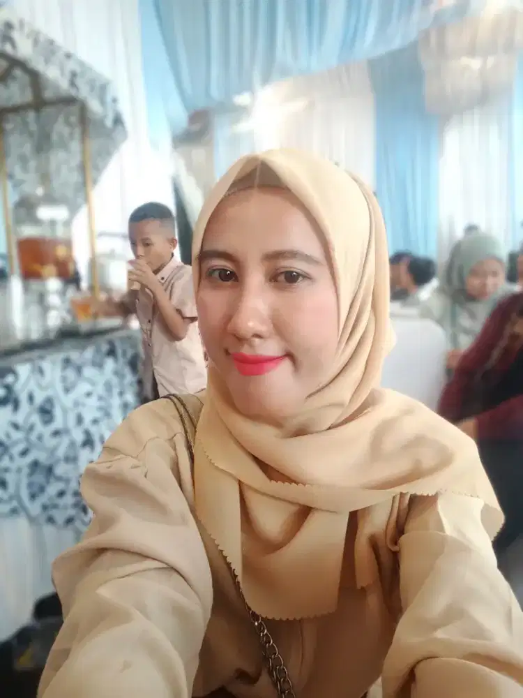 Menawarkan jasa bersih bersih rumah pulang pergi aja