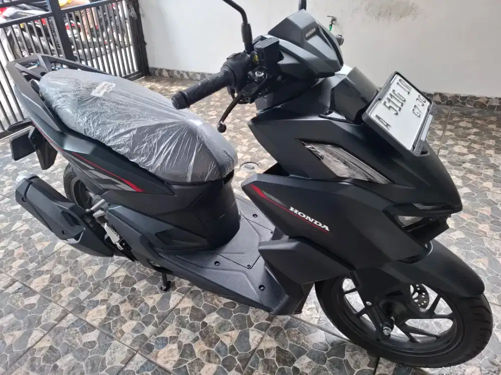 Km990 keyless, honda vario 160 CBS iss LED 2025 bln 7 pajak panjang A.
