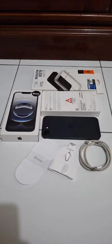 iPhone 16 e 128 GB iBox