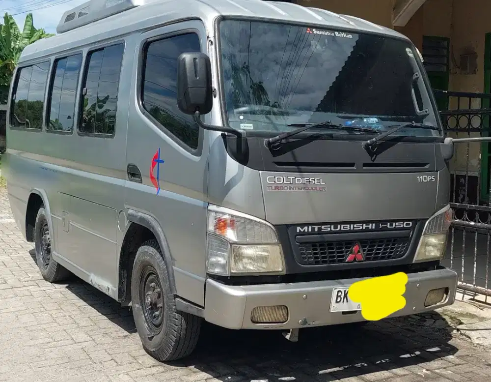 JUAL COLT DIESEL 2008 MINIBUS ORIGINAL JARANG PAKAI