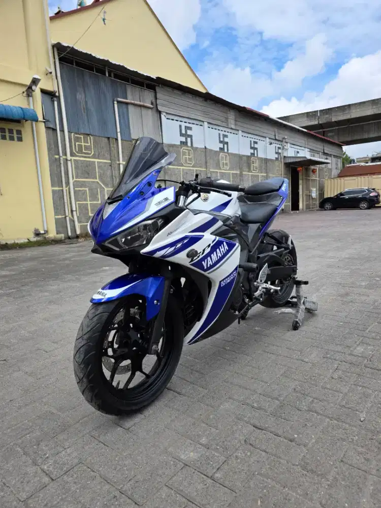 Yamaha R25 Blue GP 2014