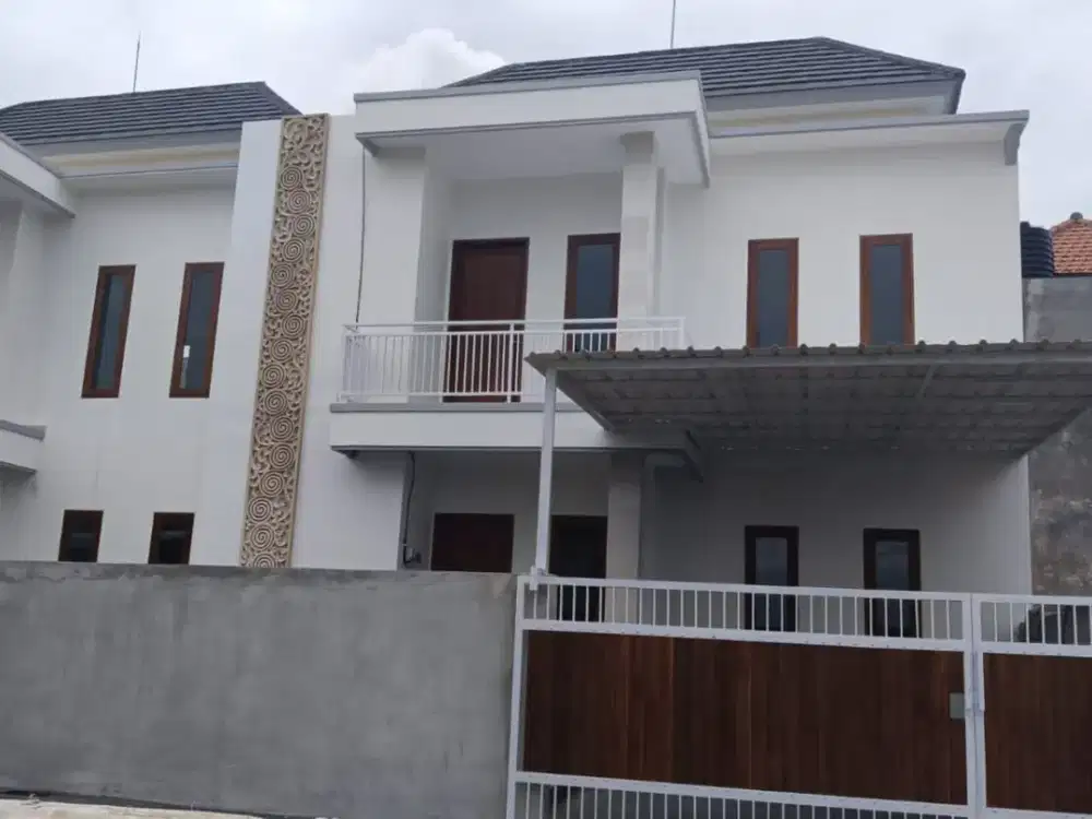 DIJUAL RUMAH BARU 2 LANTAI – MODERN, NYAMAN & SIAP HUNI | SIDAKARYA, DENPASAR SELATAN