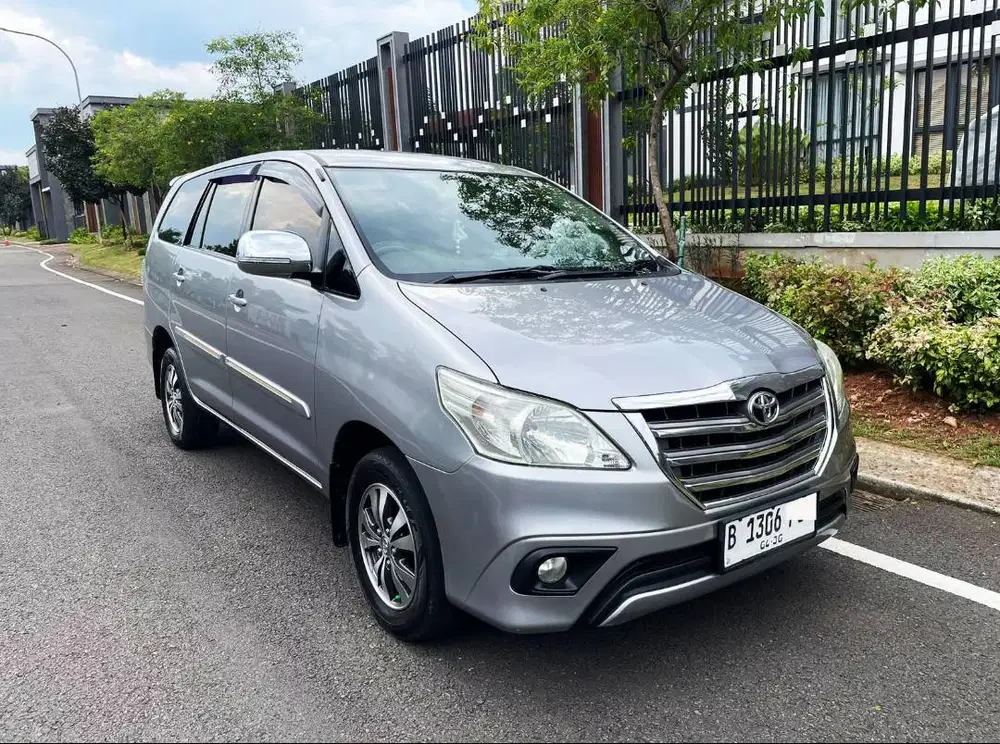 2015 INNOVA 2.0 G AT BENSIN HARGA CASH!!!