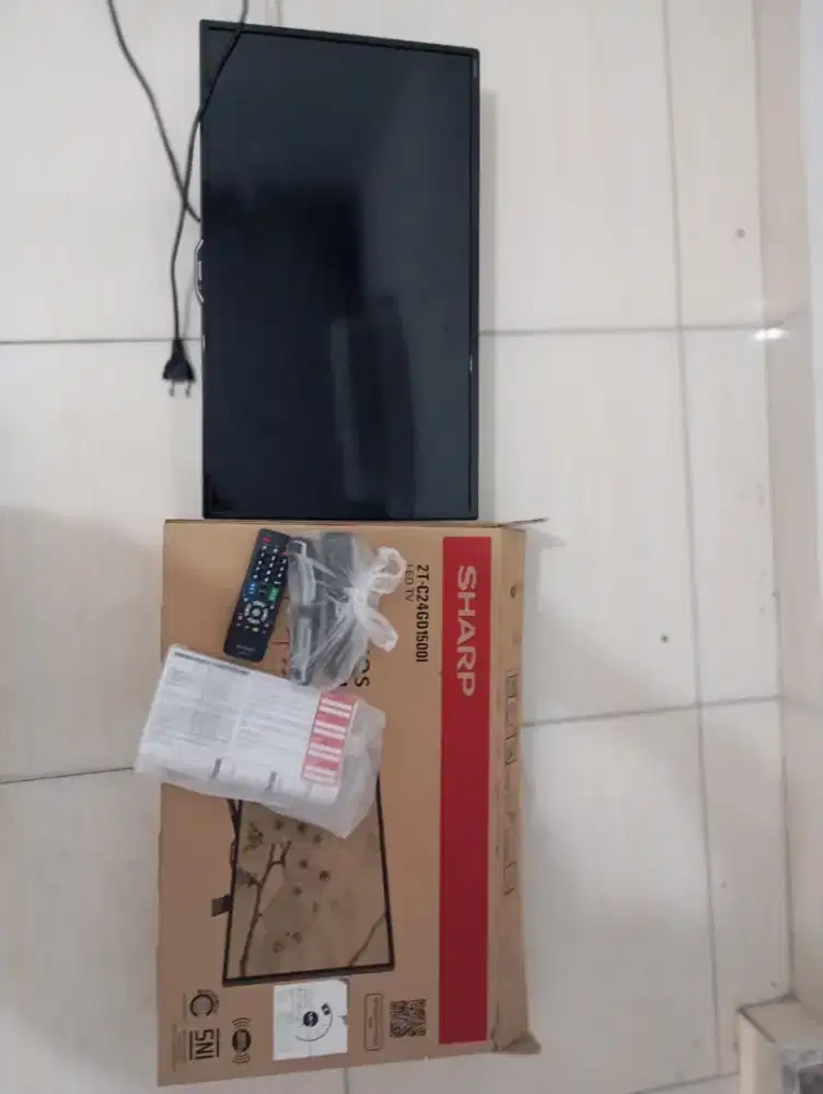 Tv Sharp LED 24 inch