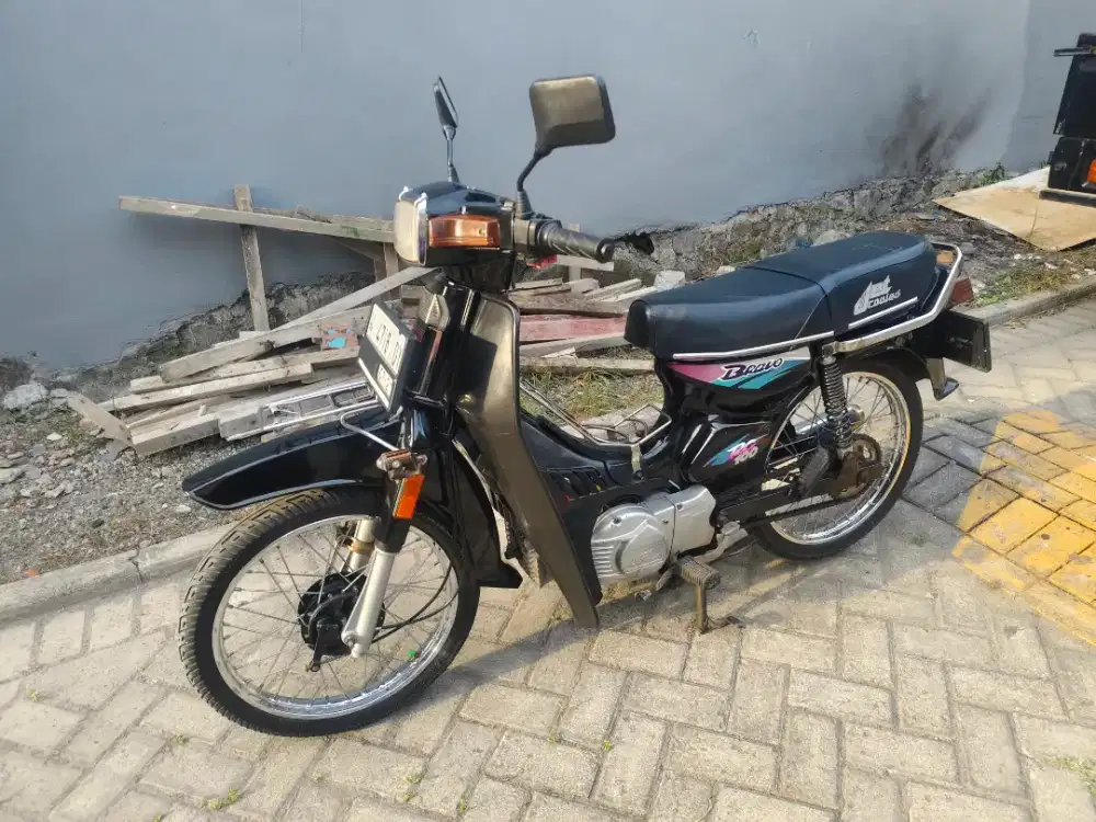 Suzuki RC 100 bravo tahun 1997