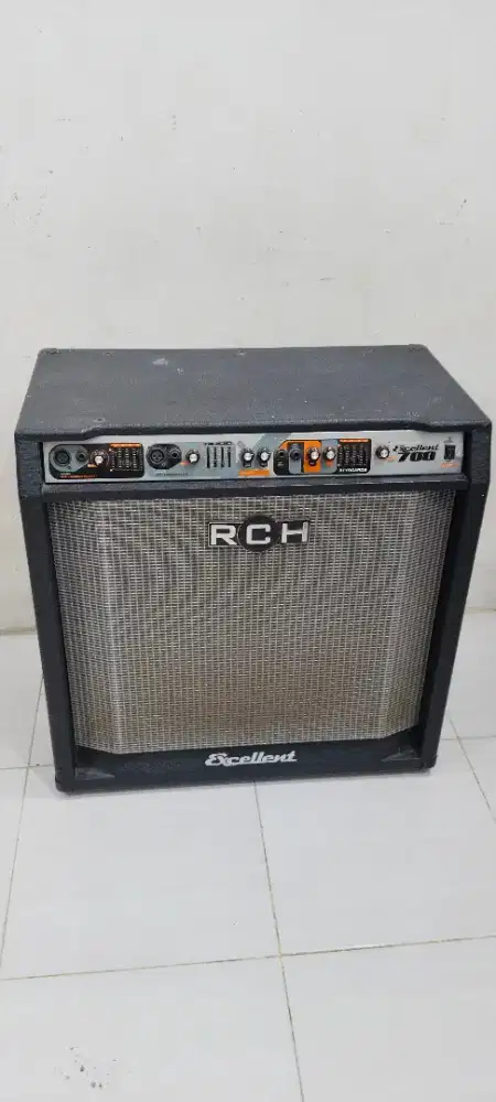 Ampli keyboard rch excellent 700