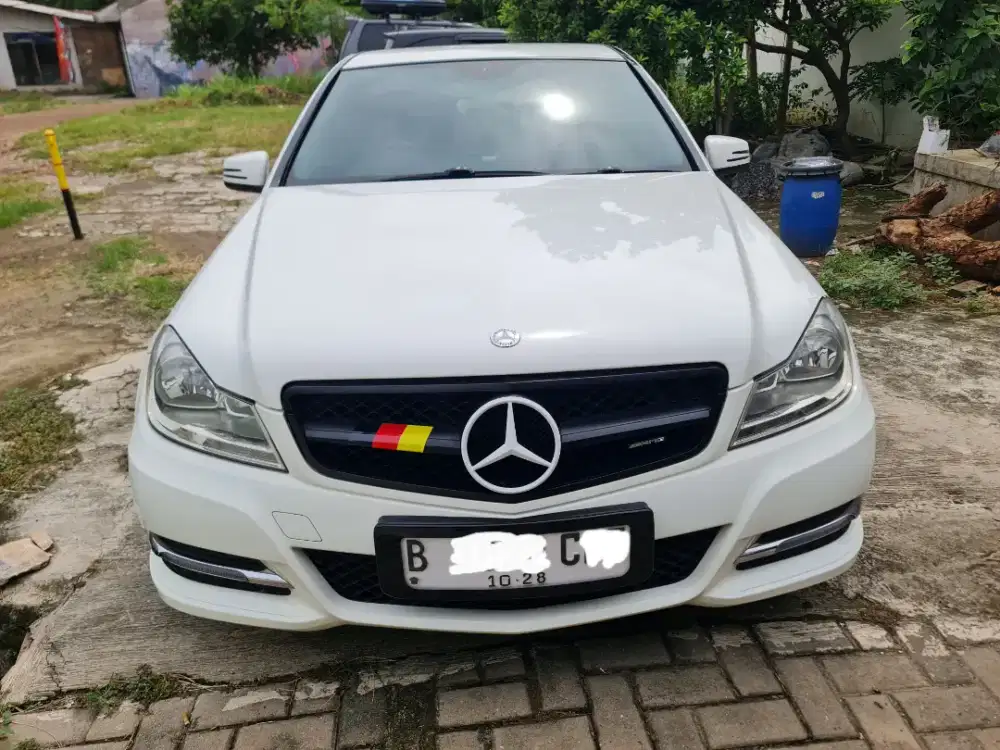 Mercedes Benz C200 W204 2013