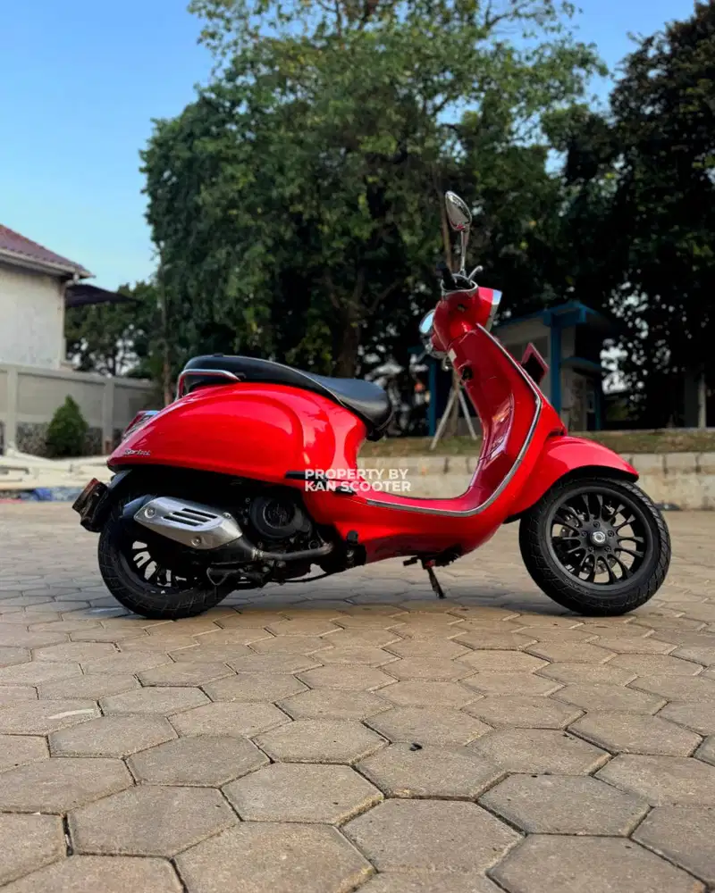 JUAL MURAH VESPA SPRINT 150 3V 2014 MULUS
