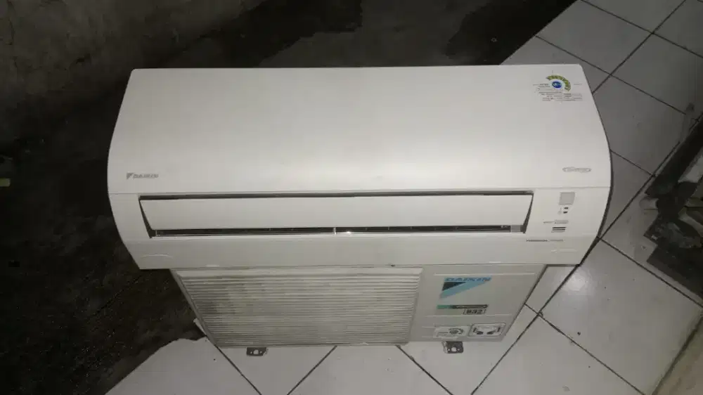 Menerima AC bekas rusak