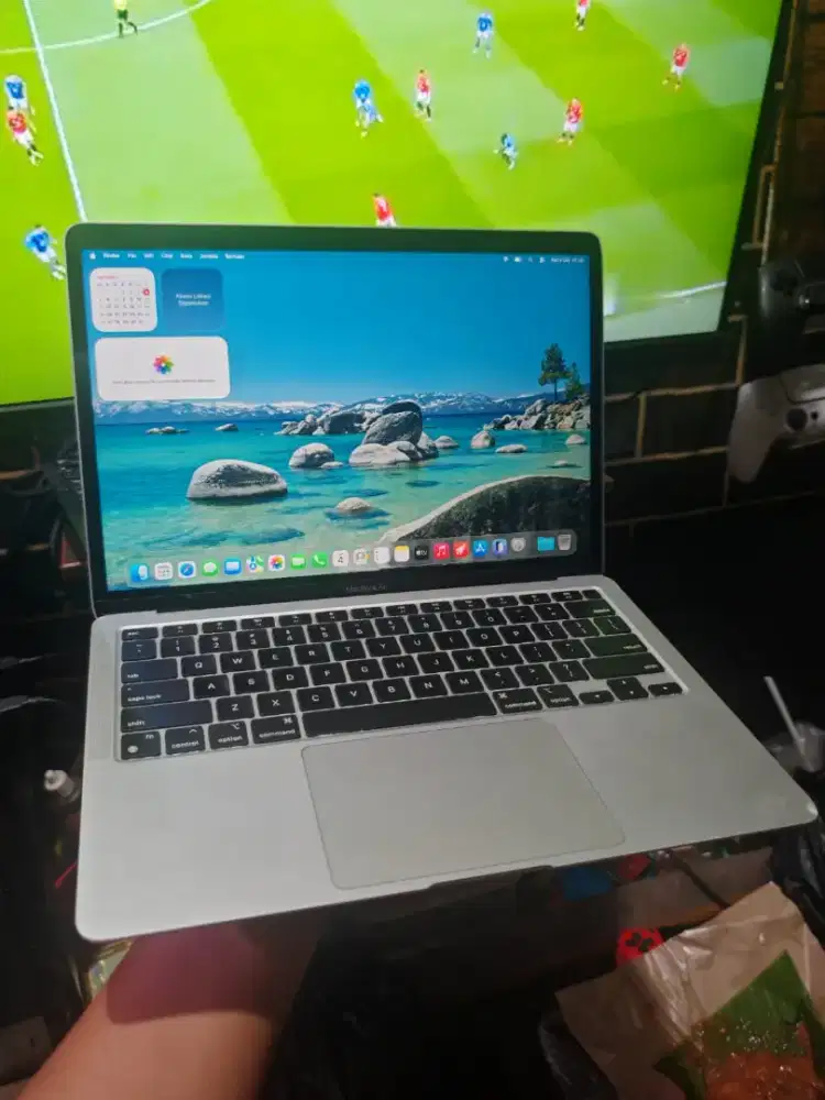 Macbook Air M1 2020 iBox Fungsi Normal Siap Pakai