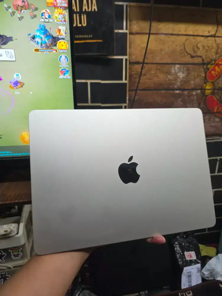 Macbook Air M2 2020 iBox Mulus Ada Minus Fungsi Normal