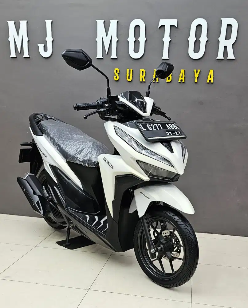 Honda Vario 125 CBS ISS EXCLUSIVE tahun 2022 // KREDIT DP 3 JT