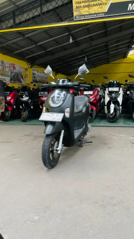 HONDQ SCOOPY PRESTIGE 2025 KM RENDAH