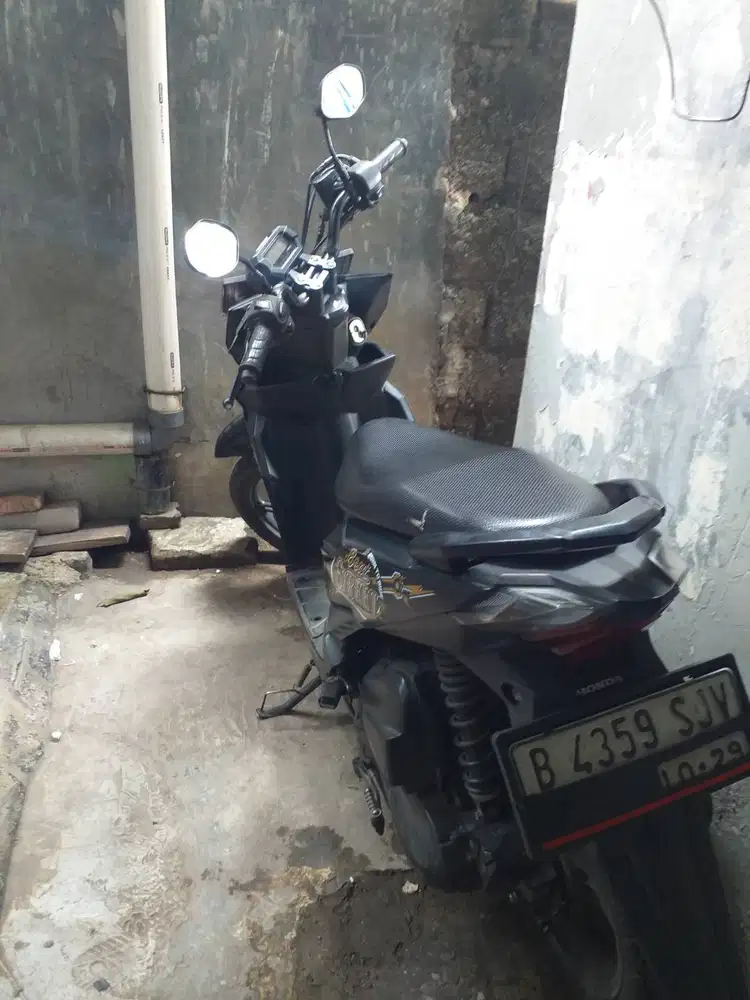 Jual motor kendaraan pribadi