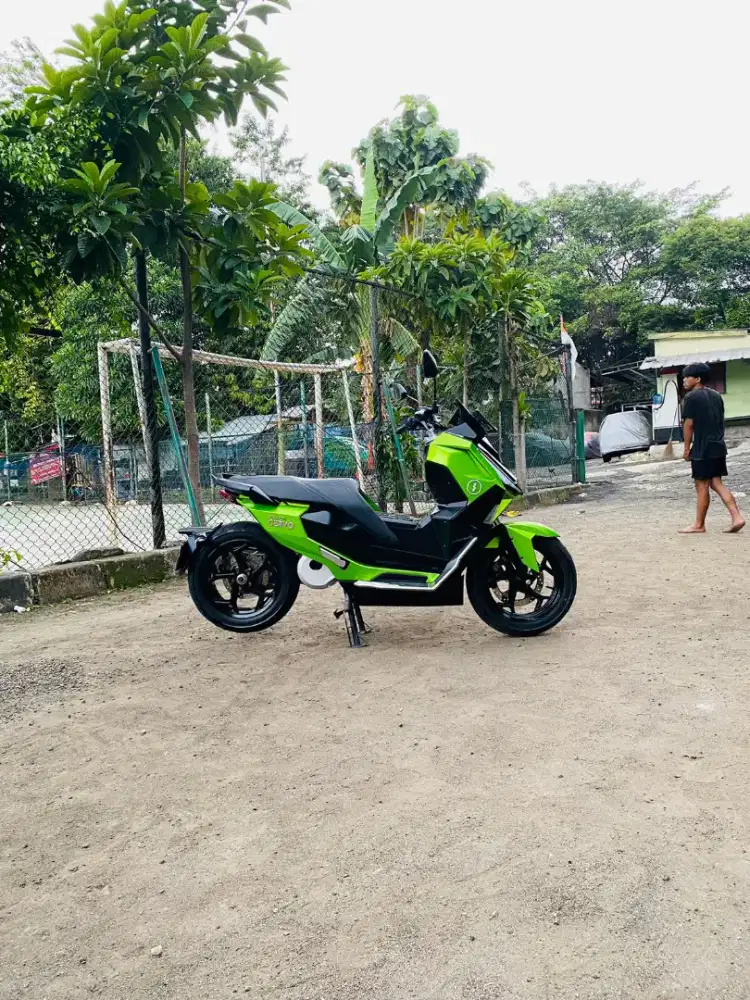 Motor listrik Alva cervo Dual Battery Keylles Tahun 2024