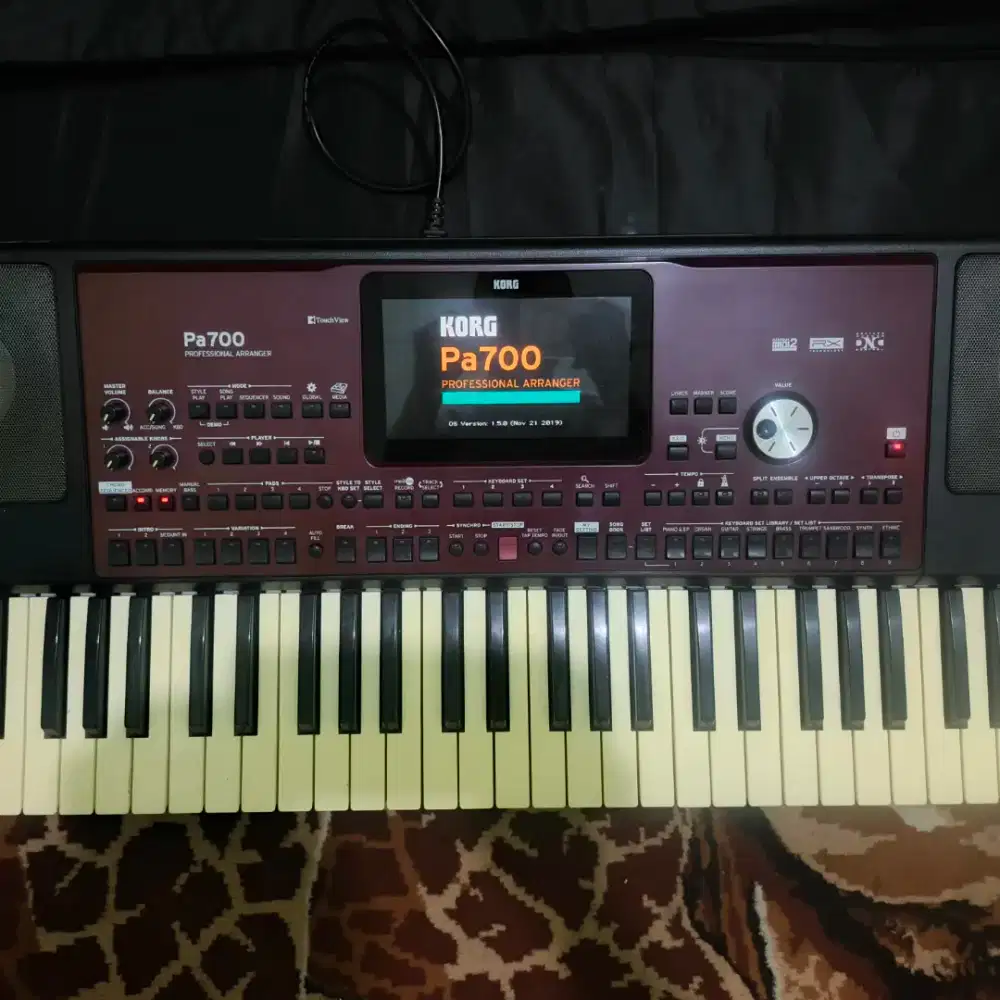 Dijual Korg PA 700
