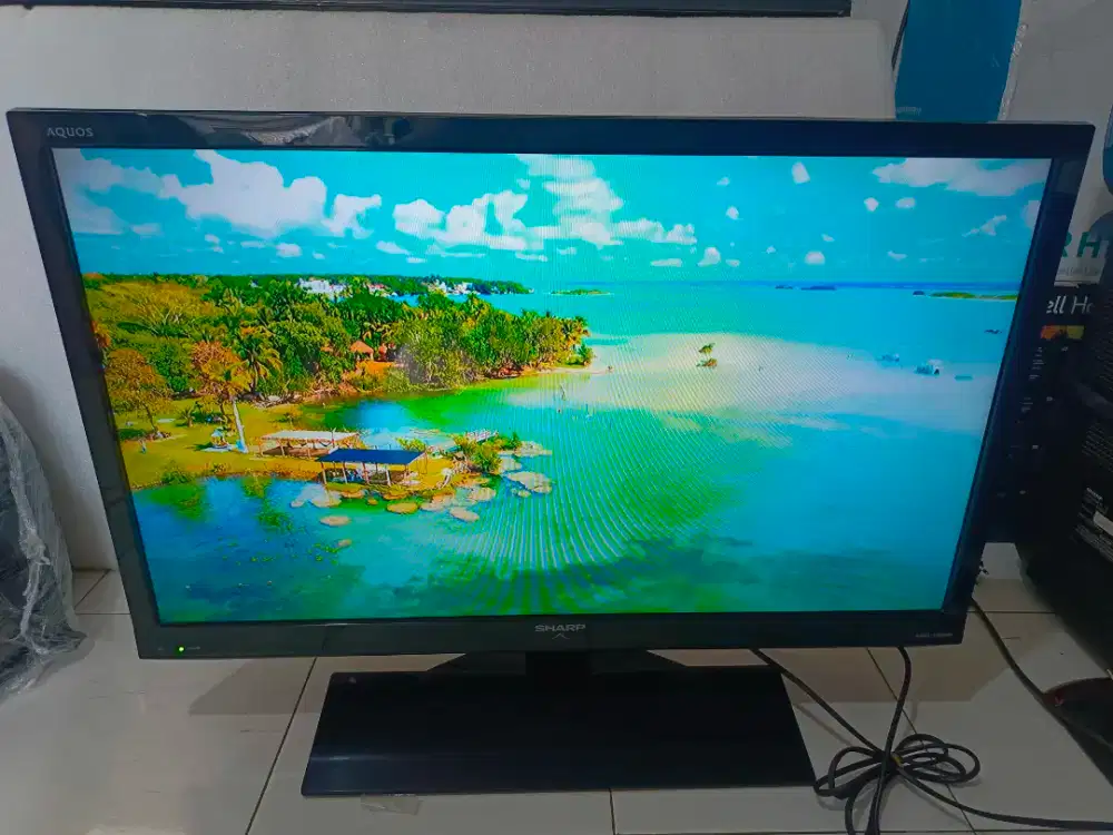 TV ANALOG MERK SHARP 32INC