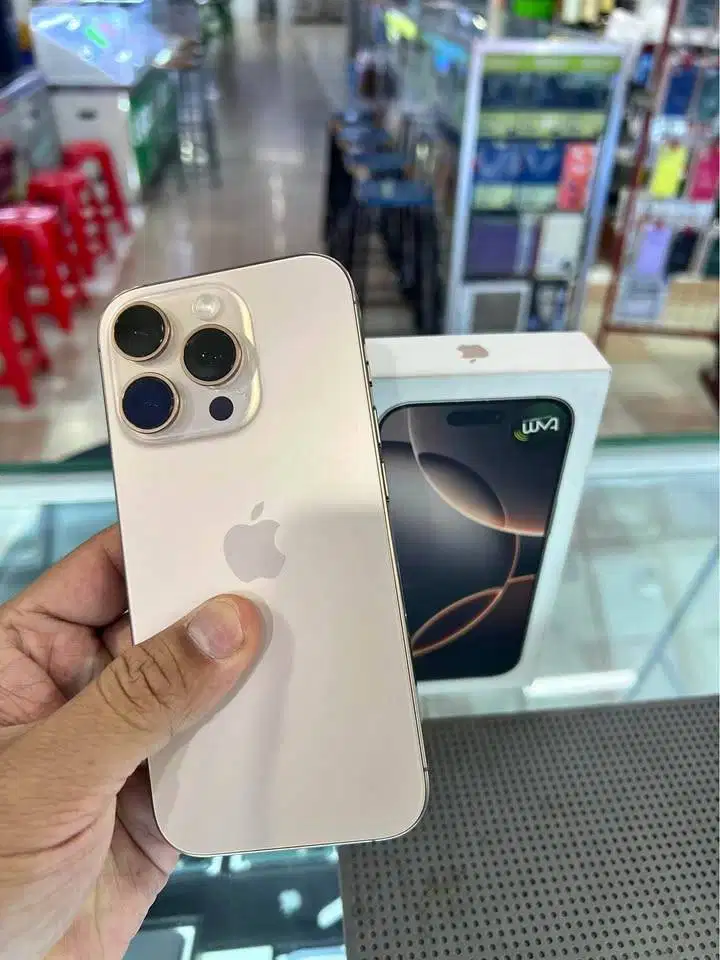 Iphone 16 PRO 128 GB IBOX TAM (Dessert) 3 Bulan Pakai saja LIKE NEW