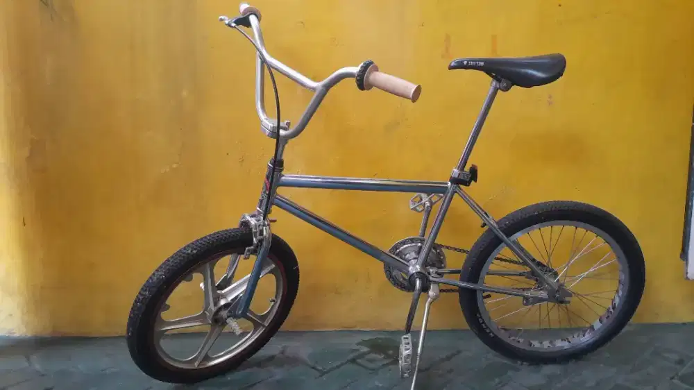 Sepeda BMX Raleigh Pro Aero MT-Cromo