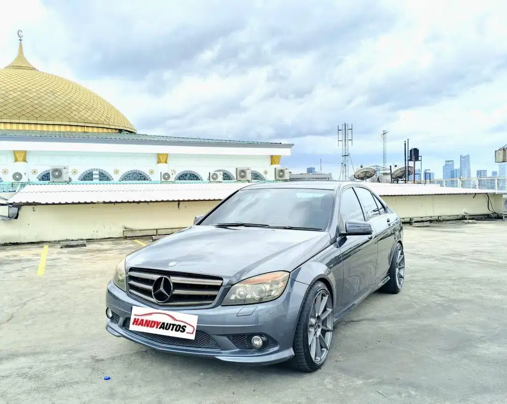 Mercedes Benz C280 Tahun 2009 Automatic Abu abu metalik