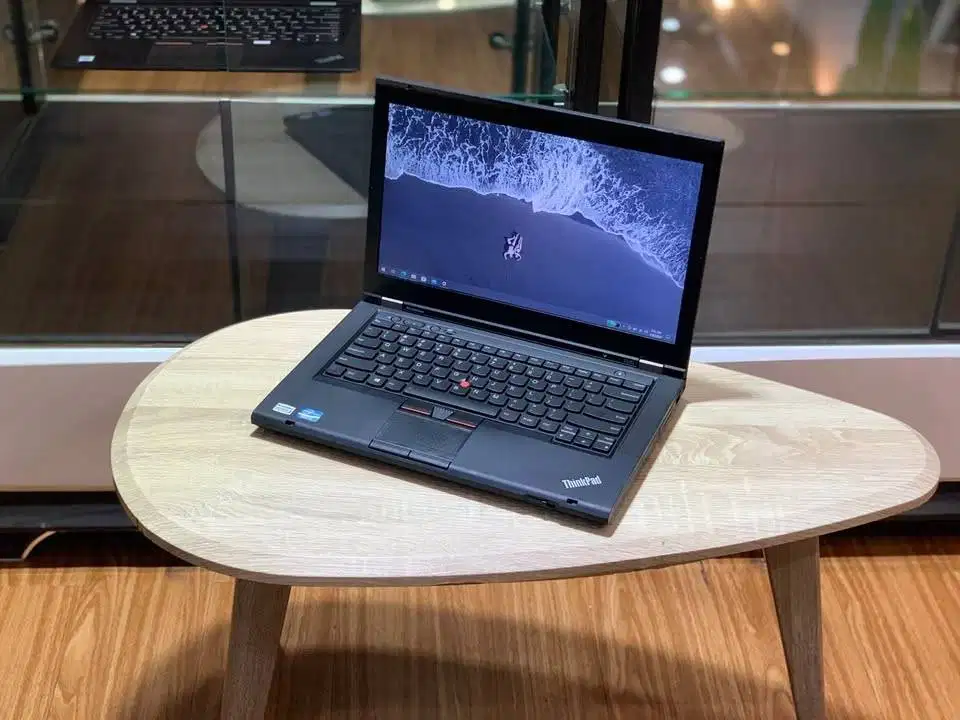 Laptop Gaming Ringan Lenovo Thinkpad T430s Dual VGA