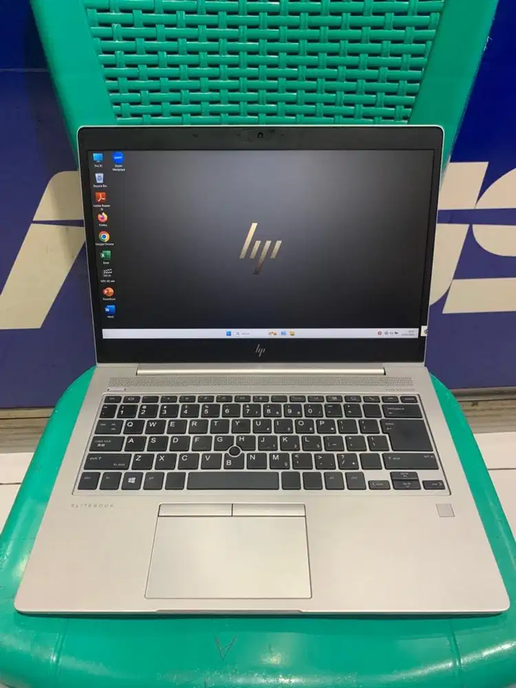 hp elitebook, ryzen 3 pro, ram8, ssd256, mulus sprti baru