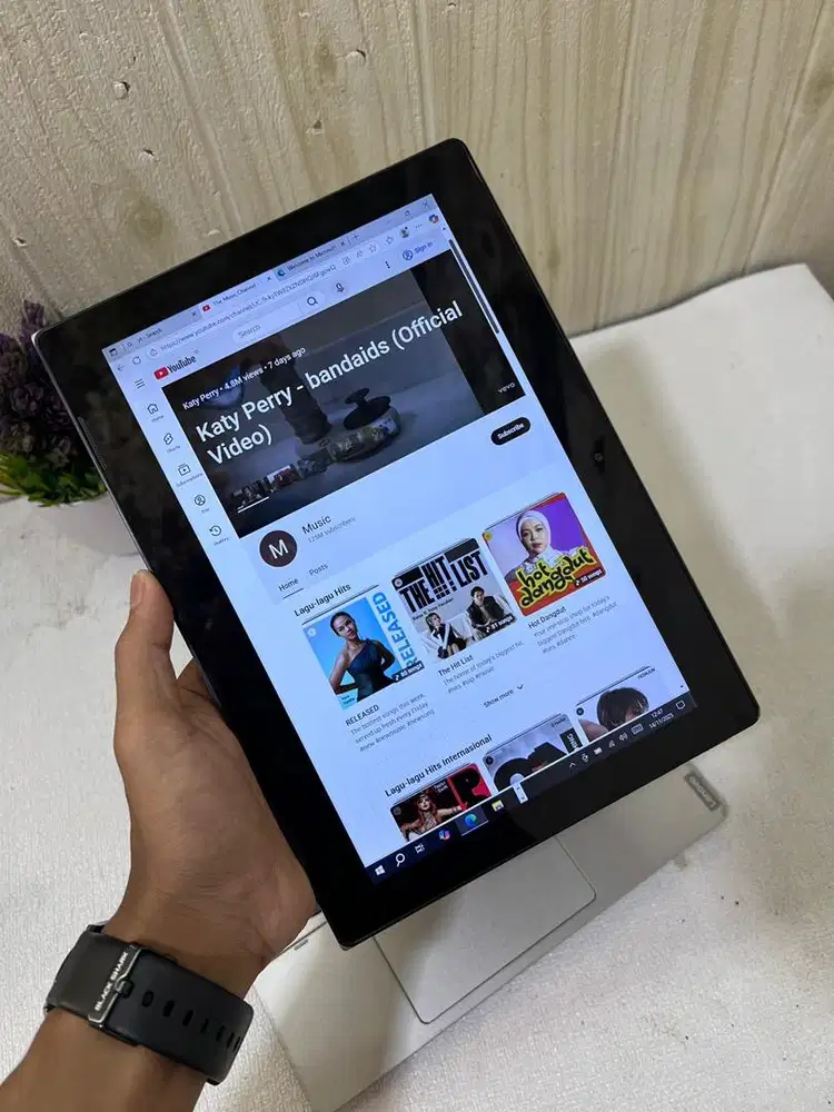 Lenovo Ideapad D330 N4020 RAM 8 SSD 128 GB TouchScreen Bisa di copot