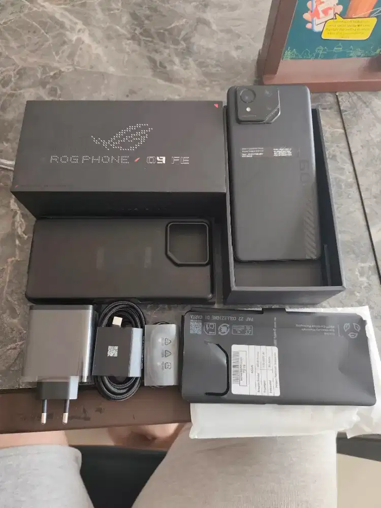 ASUS ROG 9FE 12/256 LIKENEW