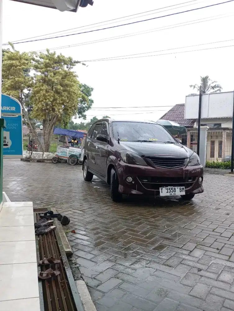 Xenia Xi 2009 jual cepat
