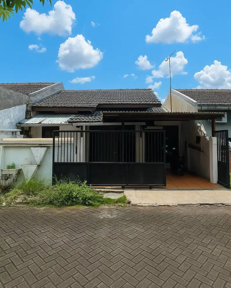 Rumah Rungkut Mapan Tengah STRATEGIS, ROW JALAN 2 MOBIL