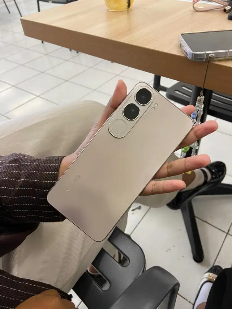 dijual hp vivo v40Lite 5g