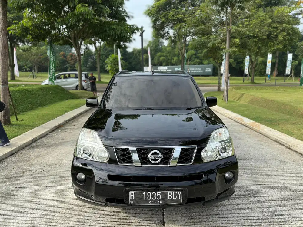 Nissan X-Trail 2.0 ST Automatic 2011 Hitam