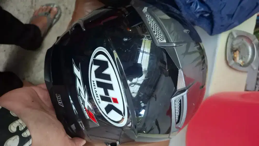 Helm NHK jarang pakai