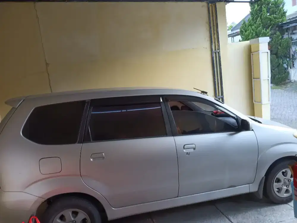 Dijual mobil Avanza