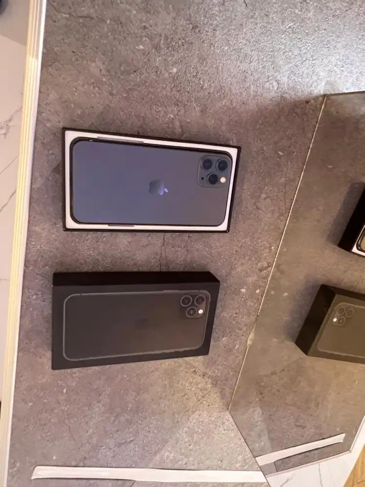 iphone 11 pro max 256gb masih ready