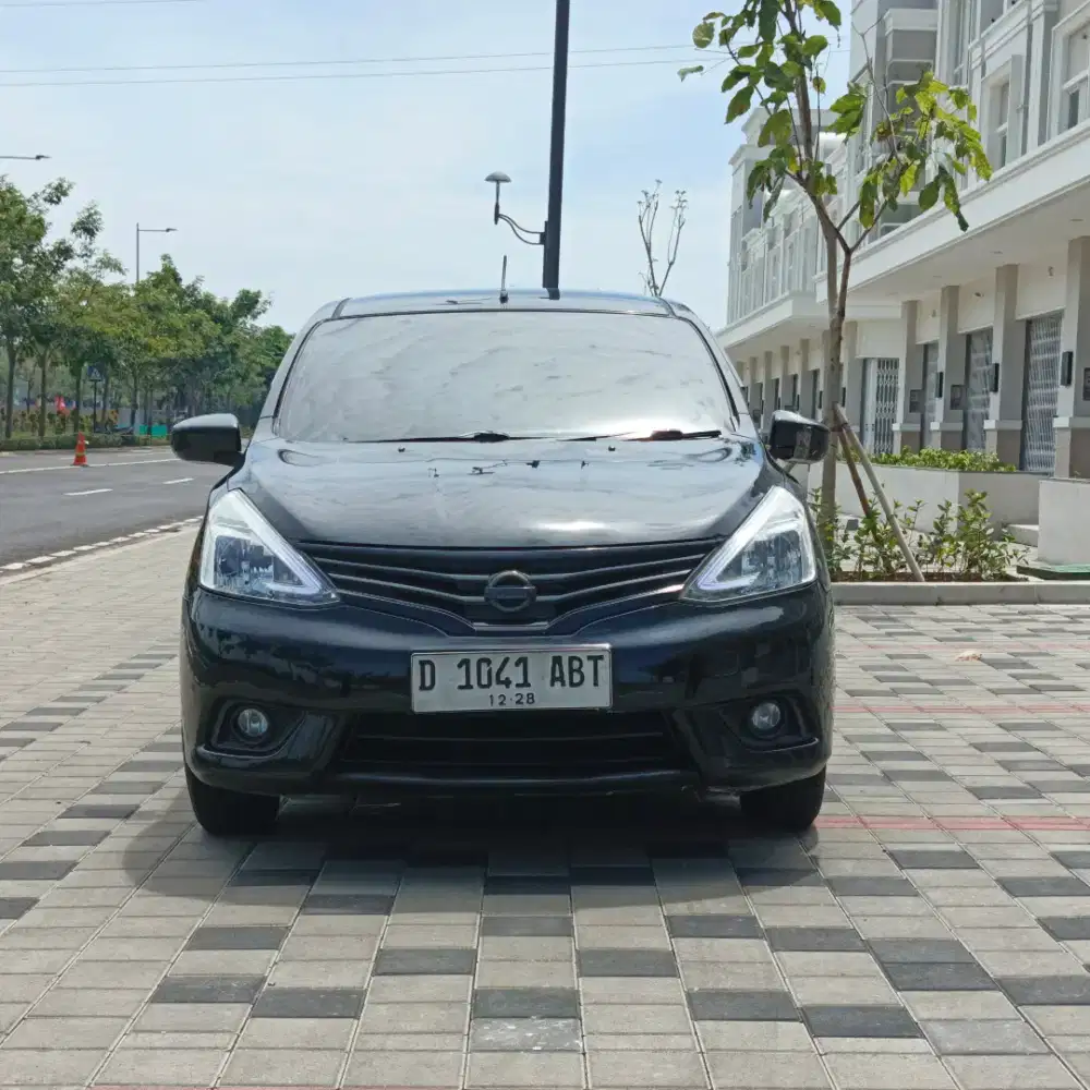 NISSAN GRAND LIVINA XV MATIC 2013