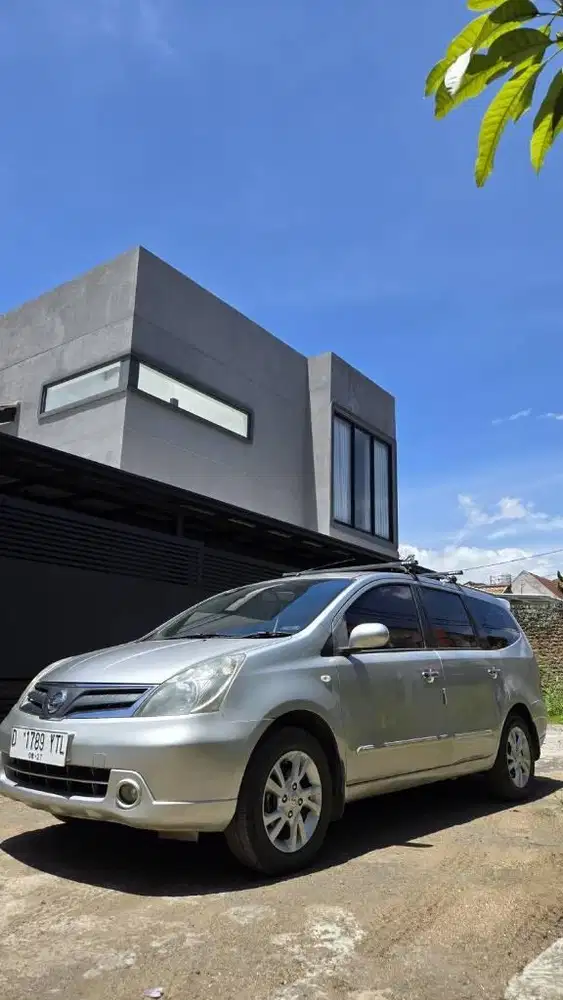 Grand Livina XV Th 2012 Good Condition