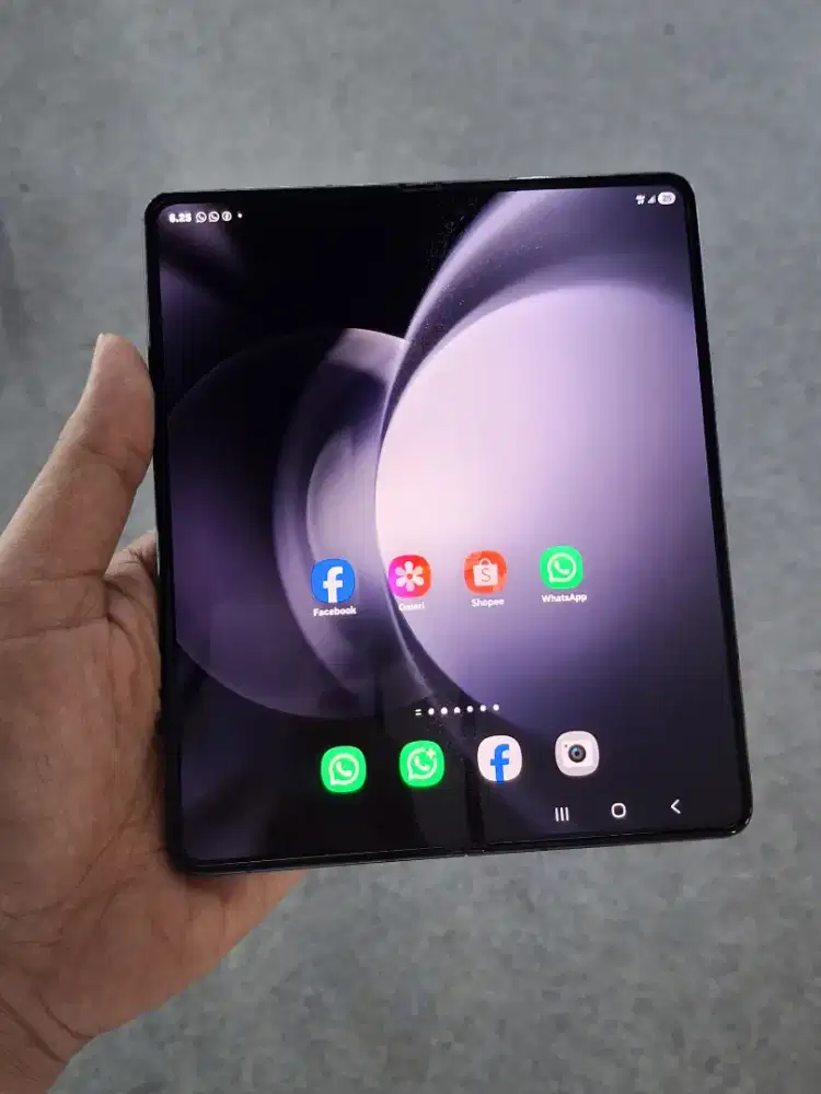 Samsung zfold 5ram ram 1TB