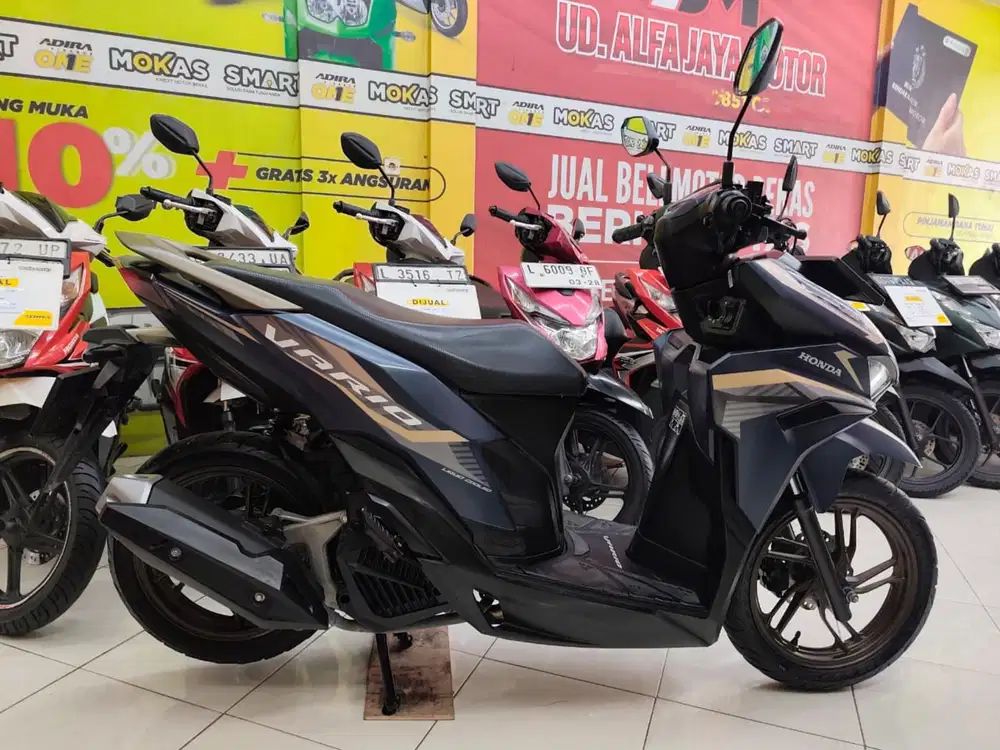 CIAMIK POLL* New Vario 125 Th 2023 remote 2 pcs