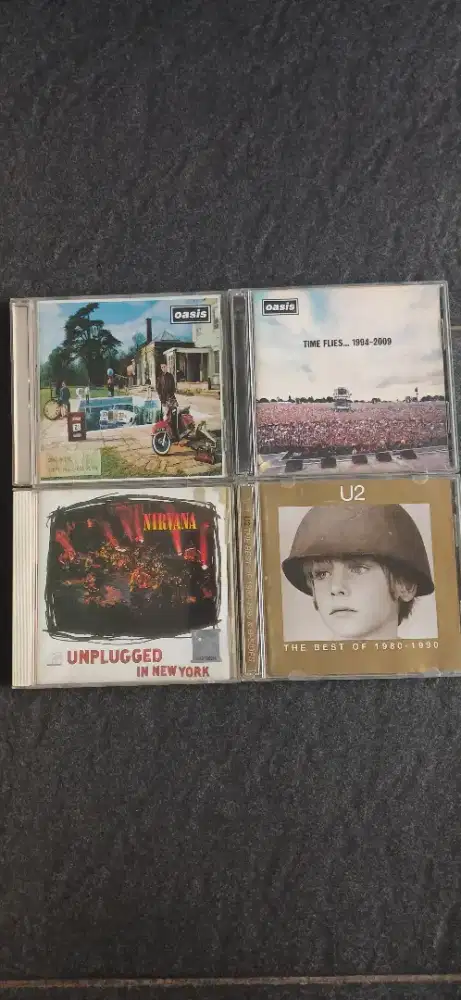 CD musik original koleksi pribadi