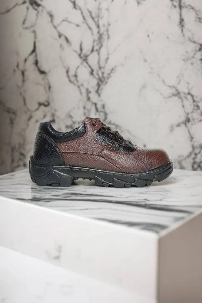 Agen sepatu safety harga Cileunyi