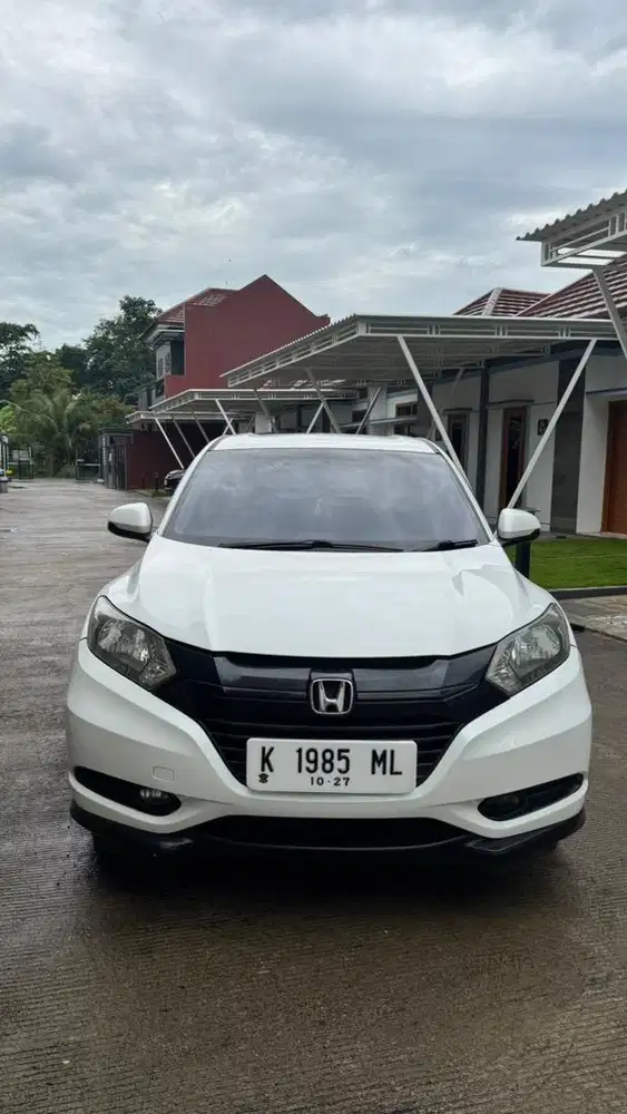 Honda HR-V 1.5 E AT 2015 Putih Mutiara (Keyless, Paddle Shift)