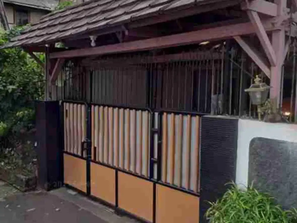 Rumah bebas banjir akses mobil bonus kitchen set di Cililitan Jakarta Timur