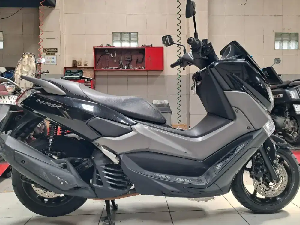 Yamaha Nmax Hitam Tahun 2017