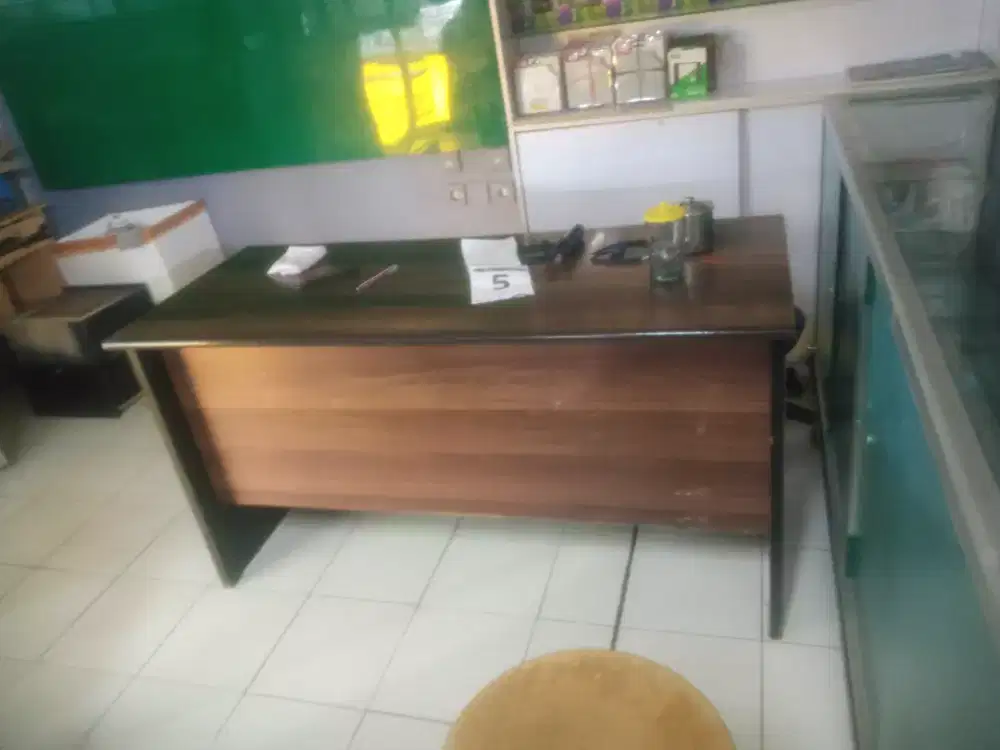 Meja kantor Jati asli